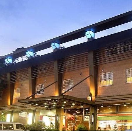 Hefong Deyang Hotspring Hotel Yilan Exterior photo